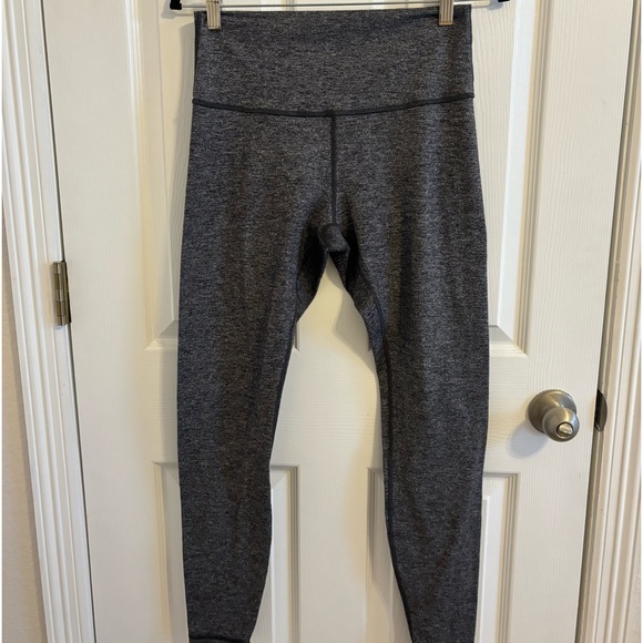 Lululemon Wonder Train size 12 - Picture 1 of 3